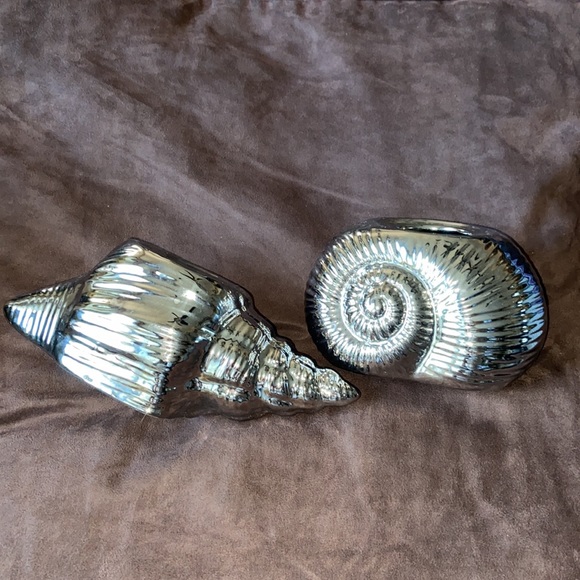 Home Goods Silver Ceramic Shells Shore Decor - Picture 2 of 10